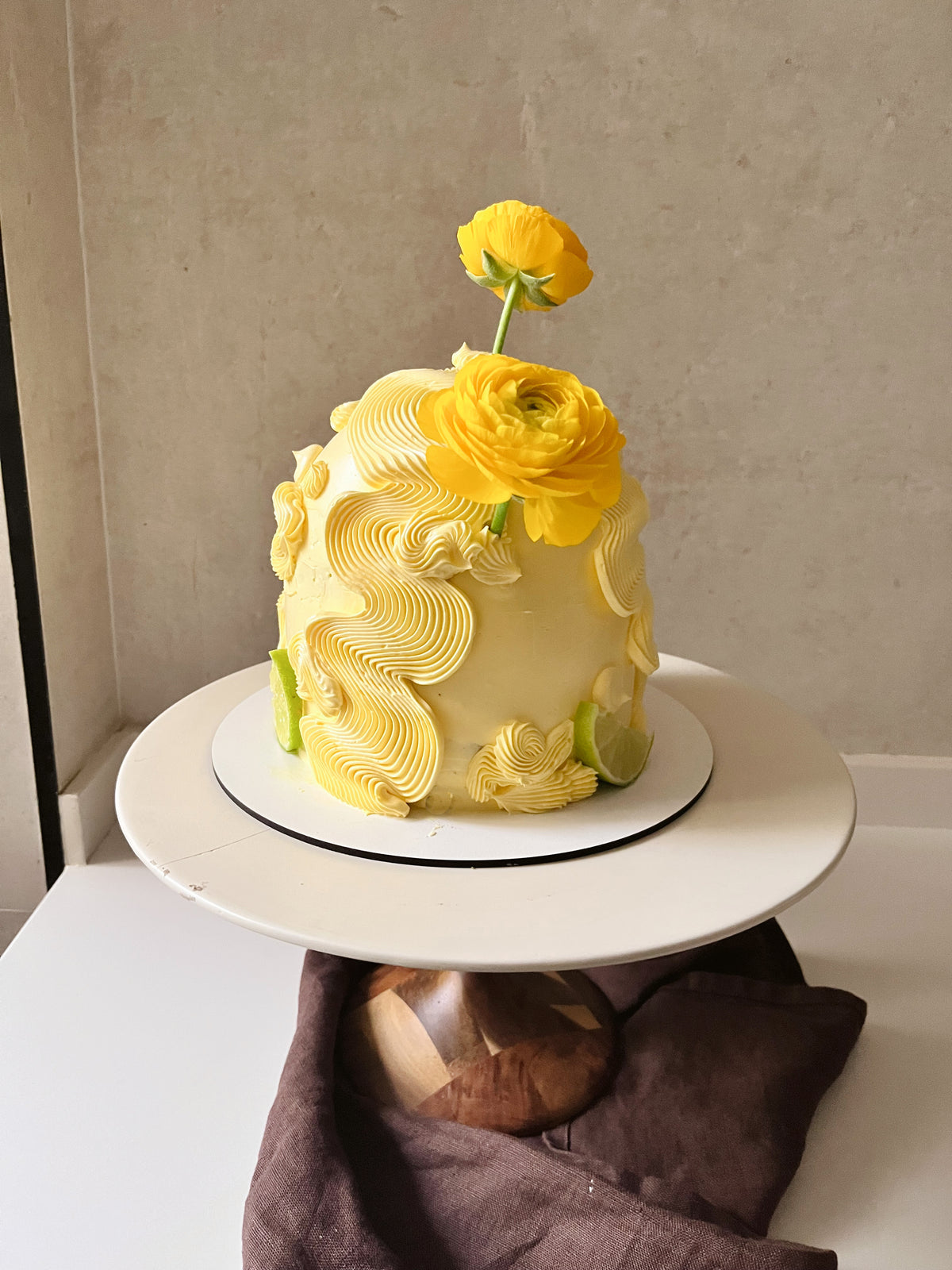 DOME CAKE CON FLORES