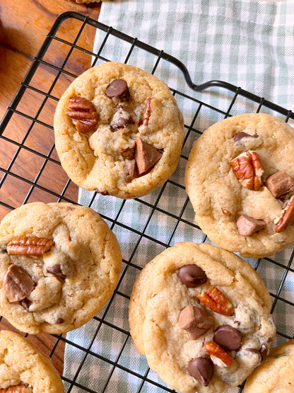 COOKIES CHOCOLATE, NUECES PECANAS Y PRALINÉ